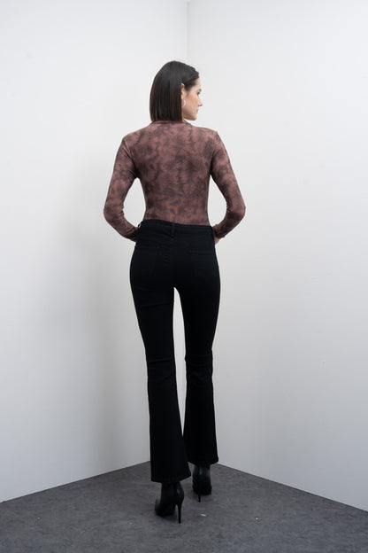 Calças com Ilhós Decorativos Goa Goa